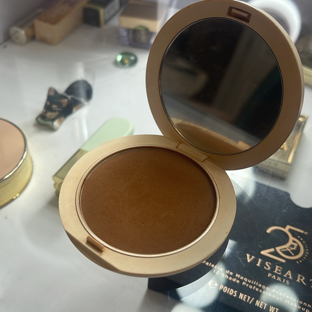 Dior forever bronze bronzer in shade 07 golden bronze - Picture 3 of 4